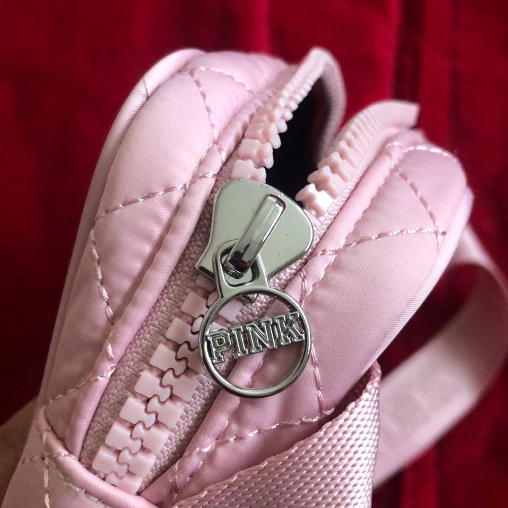 🔥Pink Fanny pack🔥 - Picture 5 of 5
